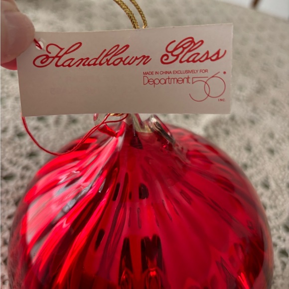 Dept 56 mercury glass 6” or 150mm red ball  ornament ingreat cond! Preloved - Picture 8 of 12